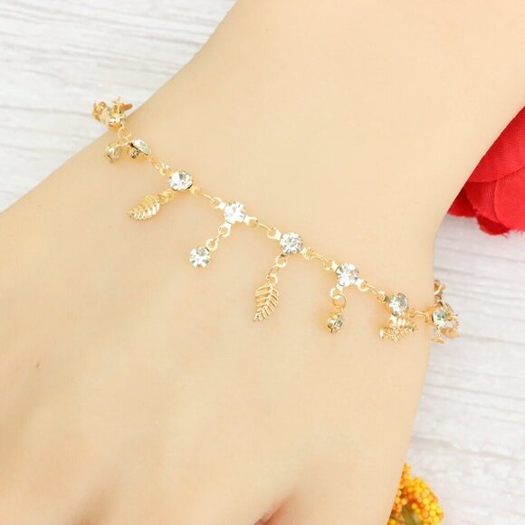 "Trendy Handmade Bracelet – A Thoughtful Gift for Girls & Women | UNVRC1266 - Picture 2 of 10